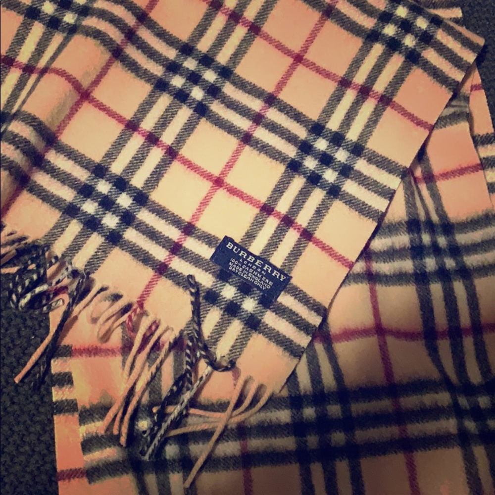 Authentic Berberry Cashmere scarf